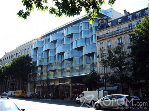 Renaissance Marriot Hotel in Paris, France - Inspiring Hotels Architecture